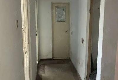 Apartament cu 2 camere decomandat în Stâlpu - 2