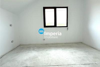 Casă cu 4 camere cu Teren 550 Mp în Cornești