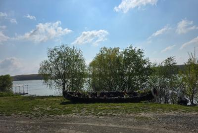 Teren Construcții intravilan de 375 mp, în Est - 8