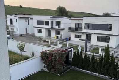 Casă cu 3 camere în Central - 11