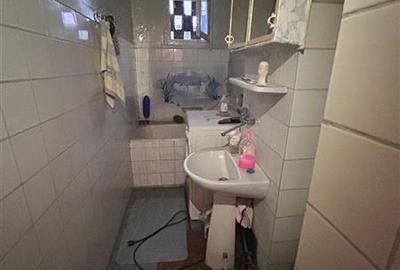 Apartament cu 3 camere semidecomandat în Central - 12