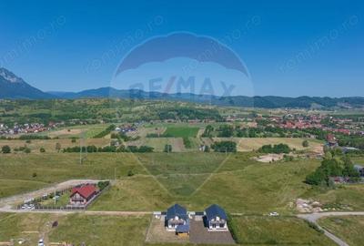 Teren de 2100 mp, în Bran - 3