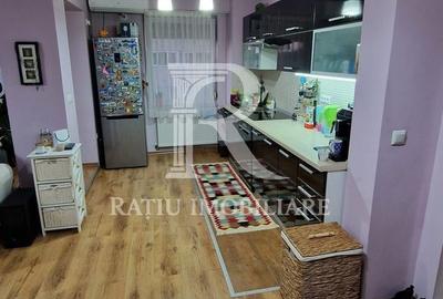 Apartament cu 3 camere în Nufărul - 13