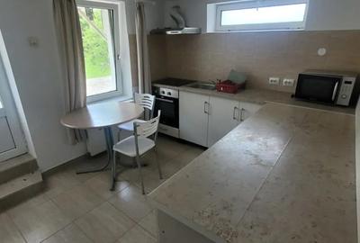 Dau in chirie apartament 3 camere - 2