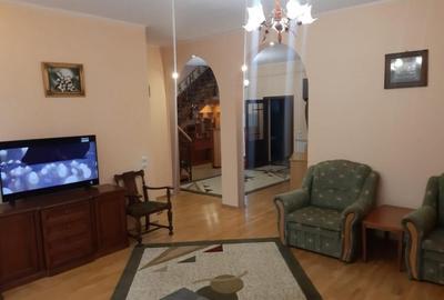 Oportunitate! Cladire cu destinatii multiple, 280 mp, zona U - 26