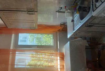 Inchiriez apartament cu doua camere