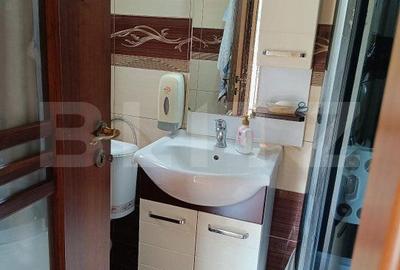 Casă cu 6 camere cu Teren 300 Mp în Central - 4
