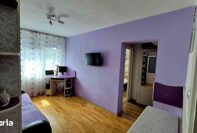 Apartament cu 2 camere decomandat în Cetate - 2