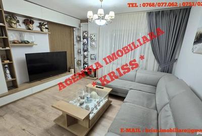 Apartament cu 4 camere decomandat în Central - 1