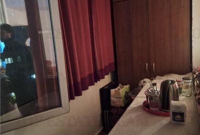 Apartament cu 3 camere semidecomandat în Tei - 4