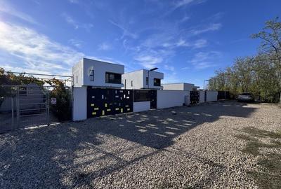 CASA DE LANGA PADURE, Clinceni str. Mierlei 73J - 23