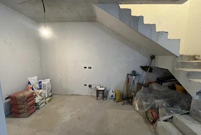 Casă cu 3 camere cu Teren 250 Mp în Vânători - 2