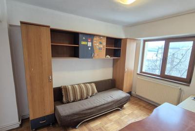 Apartament 3 camere - zona Casei de Cultura - 3