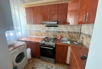 Apartament cu 2 camere, 50 mp, etaj 1, zona Decebal - 7