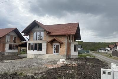 Casă cu 4 camere în Central - 11