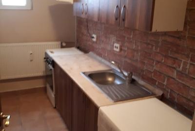 Garsonieră decomandată în Militari