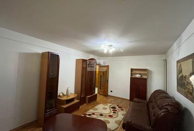 Apartament cu 3 camere decomandat în Central - 2