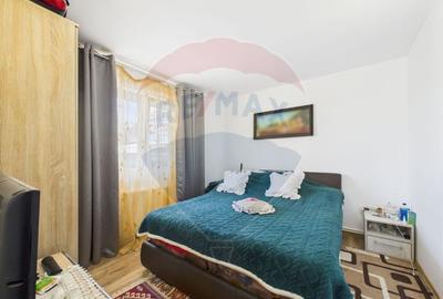Hala, teren 5000 mp si casa in Potlogi- 38 km pana in Bucuresti - 21