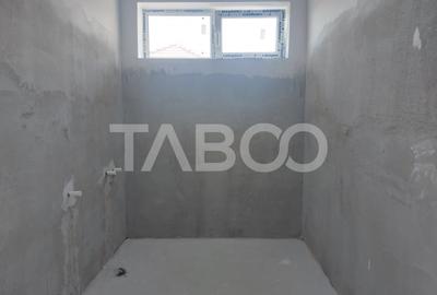 Duplex de vanzare 150 mp P+1E 4 camere 145 mp teren liber Cisnadie - 12