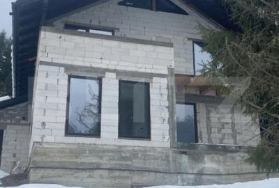 Casă cu 4 camere cu Teren 1096 Mp în Central - 5