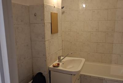 Apartament cu 3 camere decomandat în 13 Decembrie - 7