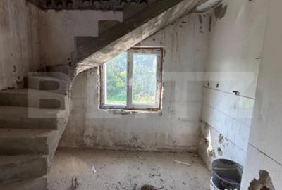 Casă cu 4 camere cu Teren 500 Mp în Central - 13