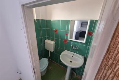 Apartament de 62 mp , parte din casa, cu intrare separata, posibil spatiu comerc - 6