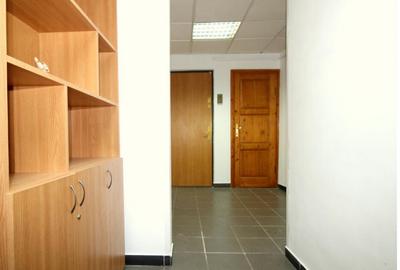 Spațiu comercial, de 70 mp, în Central