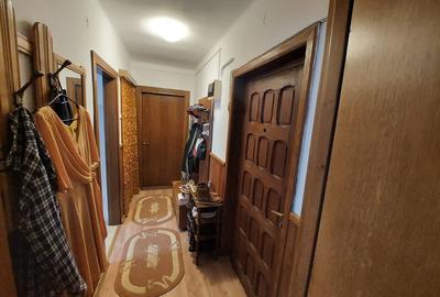 Apartament cu 3 camere semidecomandat în Central - 7