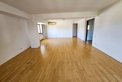 Apartament cu 4 camere, mobilat în Dorobanți