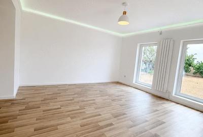 Casă cu 3 camere cu Teren 710 Mp în Izvin - 1