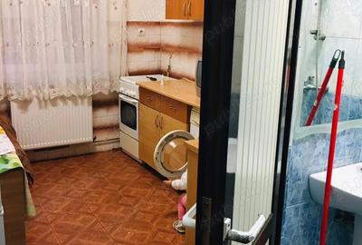 Garsonieră decomandată în UMT - 2