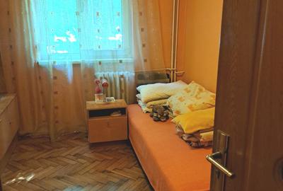 Apartament cu 3 camere semidecomandat, mobilat în Dacia - 13