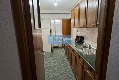 De vanzare apartament 3 camere - 9