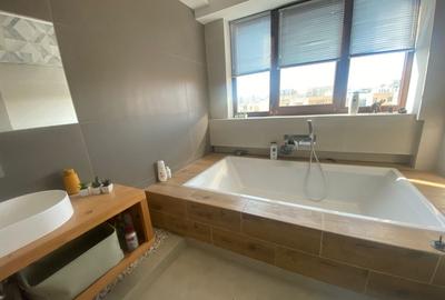 Apartament spatios 3 camere / Palazu Mare Apartament spatios 3 camere / Palazu Mare - 9