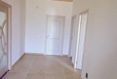 Casă cu Teren 1000 Mp în Remuș - 2