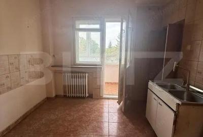 Apartament cu 4 camere semidecomandat în Central - 1