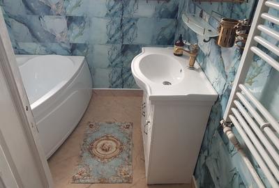 Apartament cu 5 camere semidecomandat în Unirii - 2