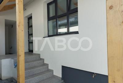 Casa pe 1 nivel 2 camere 63 mpu 140 mp curte pivnita Cisnadi