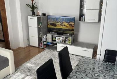 Apartament cu 2 camere nedecomandat, mobilat în Ronaț