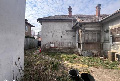 Casă cu 4 camere decomandat cu Teren 450 Mp în Budai - 2