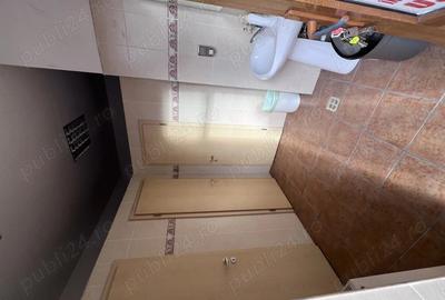 Spațiu comercial, de 30 mp, în Central - 6