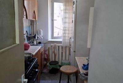 Apartament cu 3 camere semidecomandat în Dacia - 2