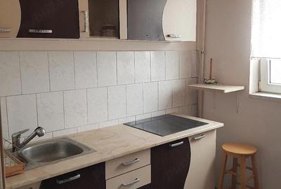 Apartament cu 2 camere decomandat în Complex Studențesc - 1