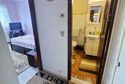 Apartament cu 3 camere semidecomandat, mobilat în Central - 10