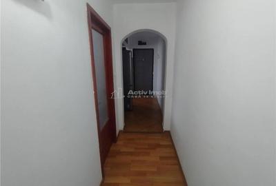 Apartament cu 2 camere decomandat, mobilat în Oravița - 8