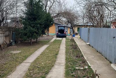 Casă cu Teren 2600 Mp în Central