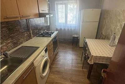 Apartament cu 3 camere decomandat în Aradului - 9