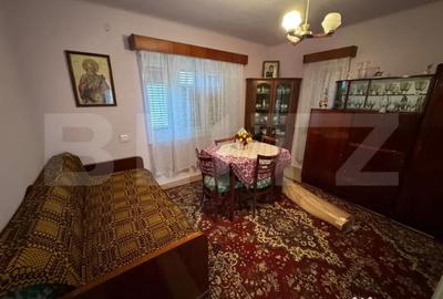Casă cu 7 camere cu Teren 2461 Mp în Central - 6