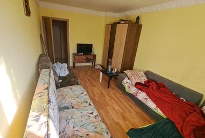 AGIGEA, 3 CAMERE DECOMANDAT 2 BAI, CENTRALA GAZ, 70 MP. PARCARE, BOXA - 10